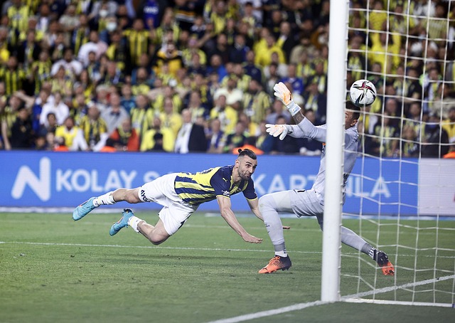 2-0，4-3！欧联杯之王神了，英超140亿对决战老东家，赢球=搅乱争冠格局